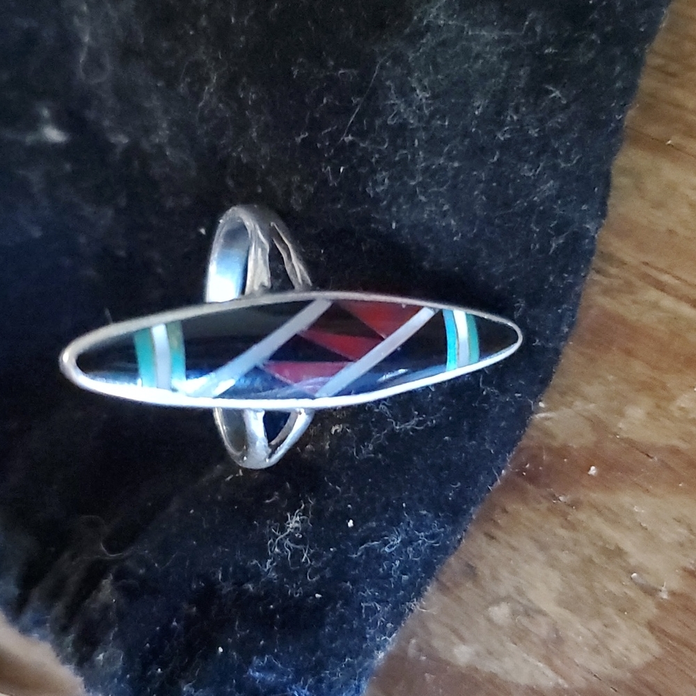 Unique Ring - image 1